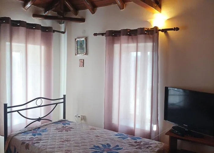 Fraoulitsa Casa de Férias *