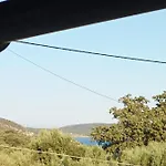 Fraoulitsa 度假居